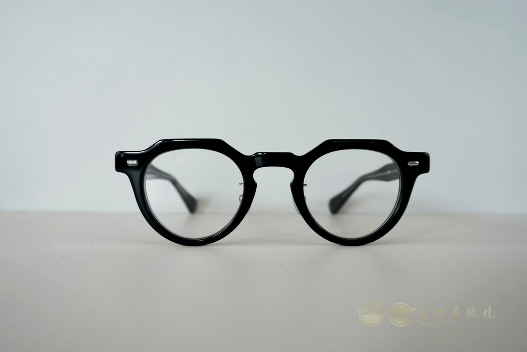 CHUCK Col.01