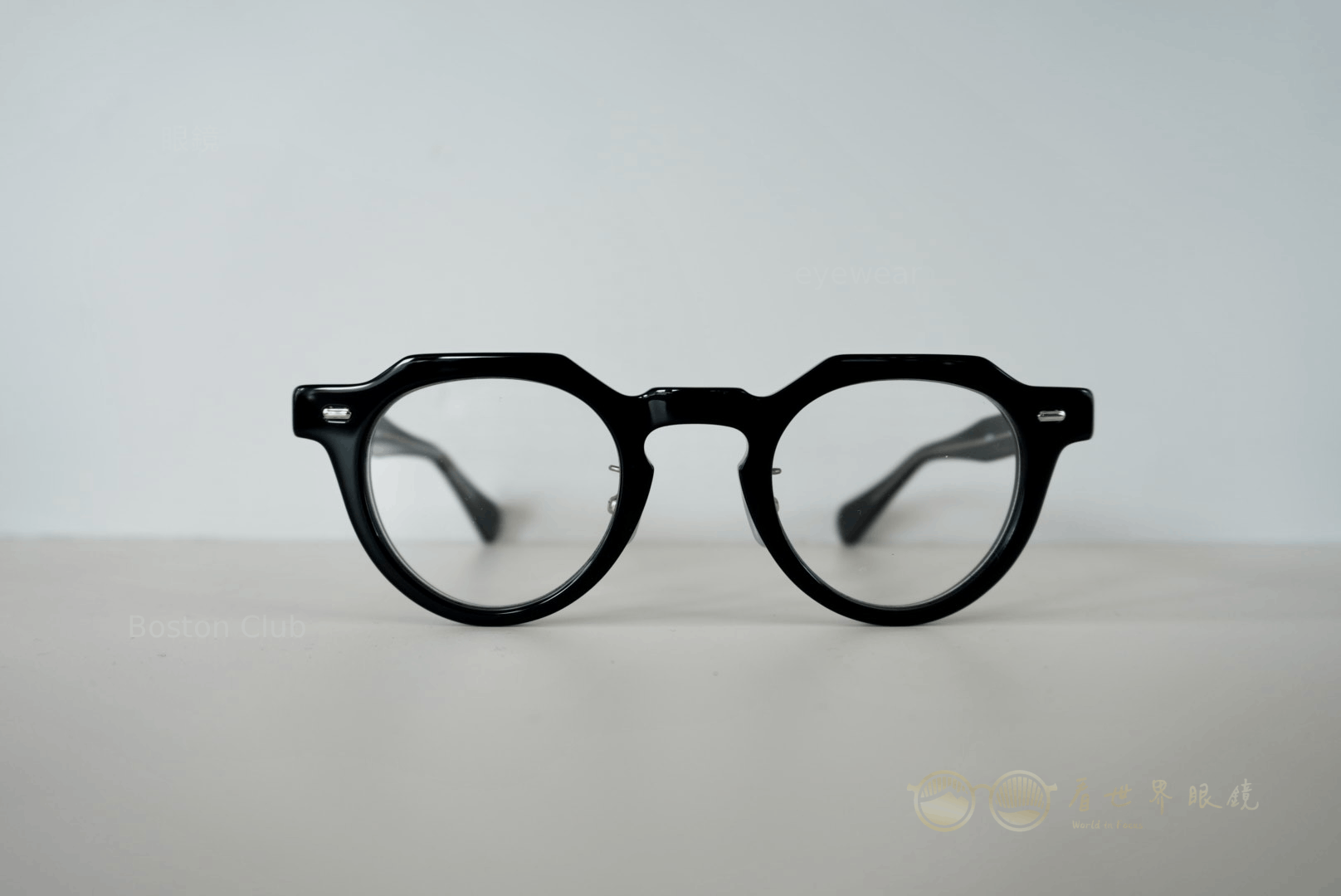 CHUCK Col.01
