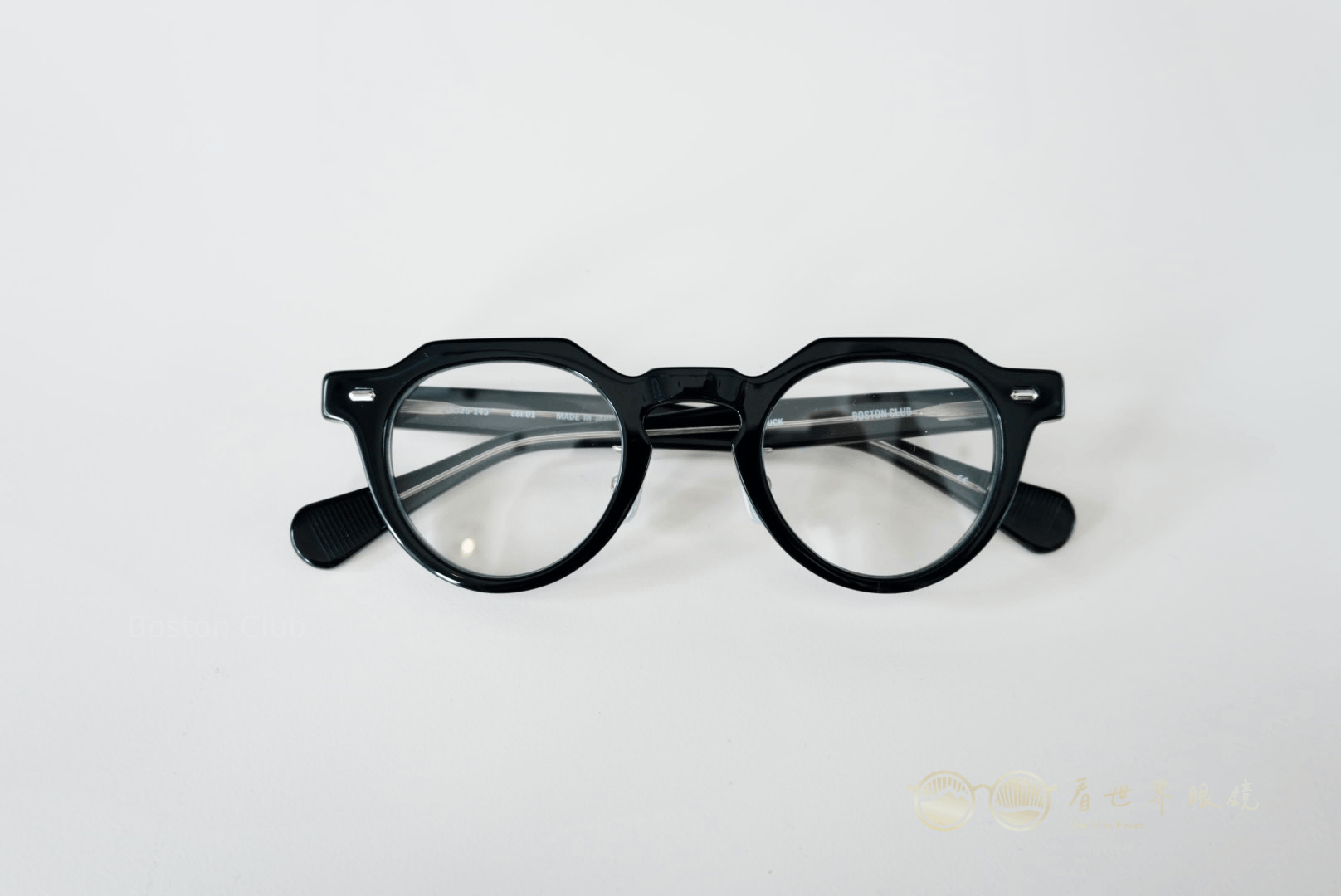 CHUCK Col.01