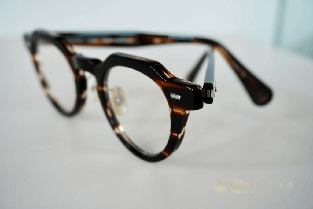 CHUCK Col.02